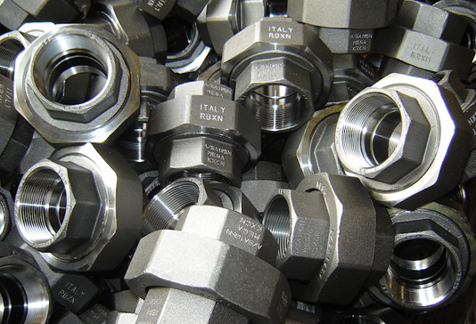 conexiones de acero forjado